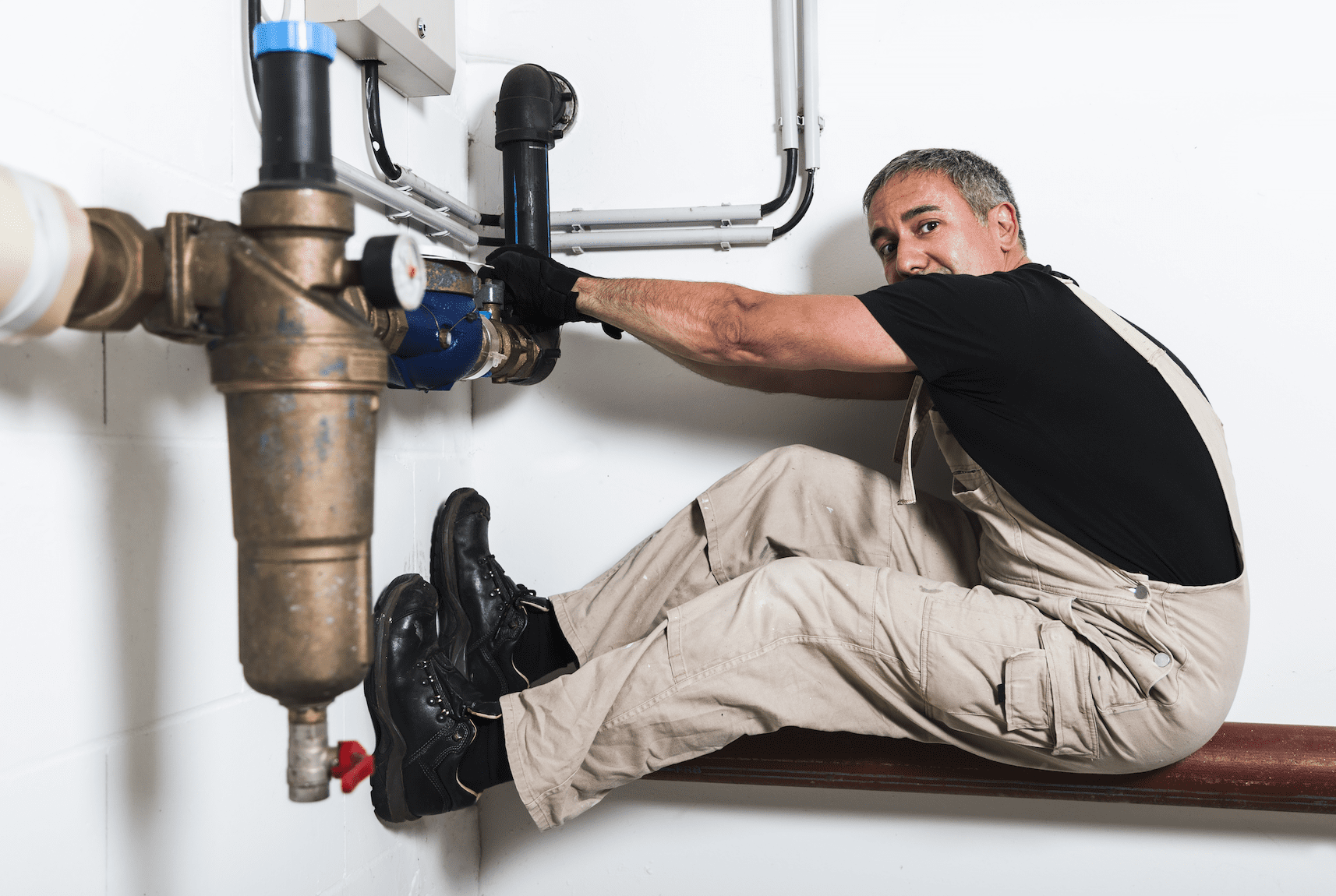 How to Turn off the Water for Plumbing Repairs